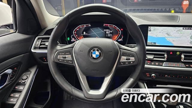 BMW 3 Series 2019 — Şəkil 13/20