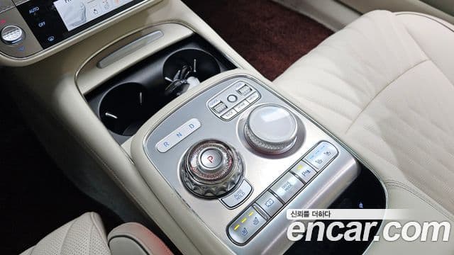 Genesis G90 2022 — Şəkil 9/20