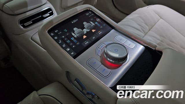 Genesis G90 2022 — Şəkil 19/20