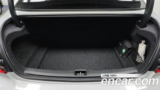 Volvo S60 2019 — ფოტო 20/20