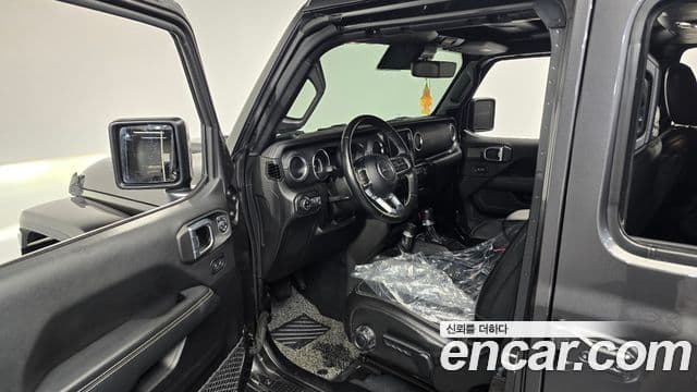 Jeep Wrangler 2022 — Şəkil 9/20