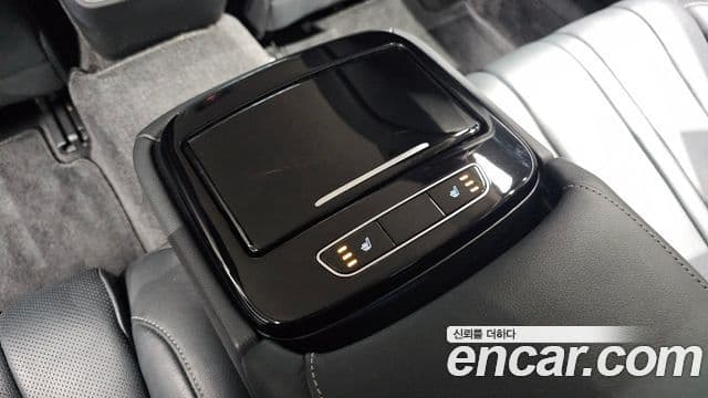 Genesis Electrified G80 2021 — Şəkil 19/20
