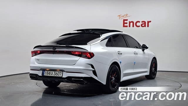 Kia K5 2021 — Şəkil 2/20
