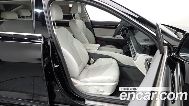 Hyundai Grandeur 2023 — ფოტო 10/20