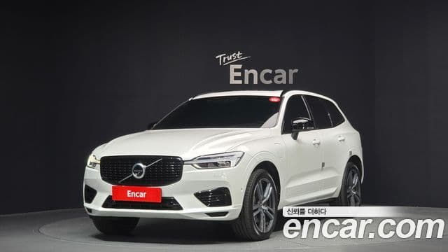 Volvo XC60 2020 — ფოტო 1/20