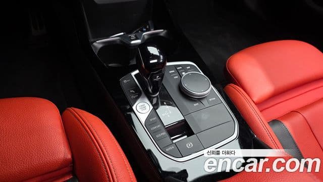 BMW 1 Series 2022 — Фото 9/20