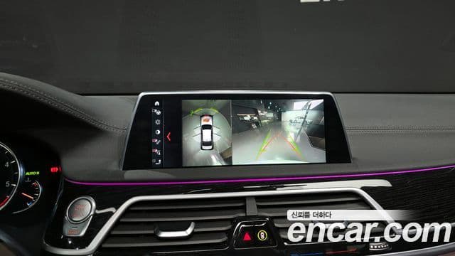 BMW 7 Series 2018 — Фото 14/20