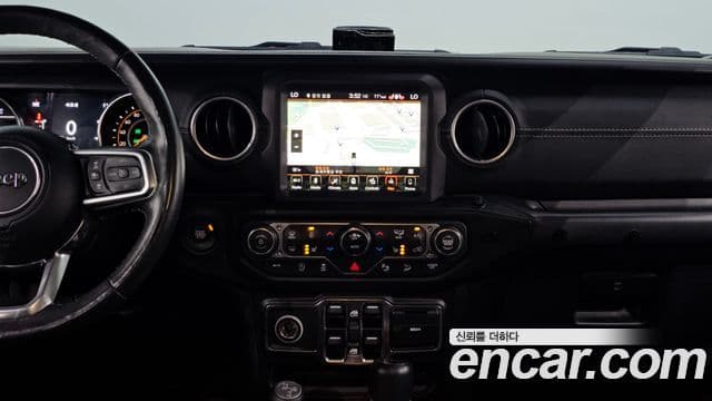 Jeep Wrangler 2019 — Şəkil 12/20