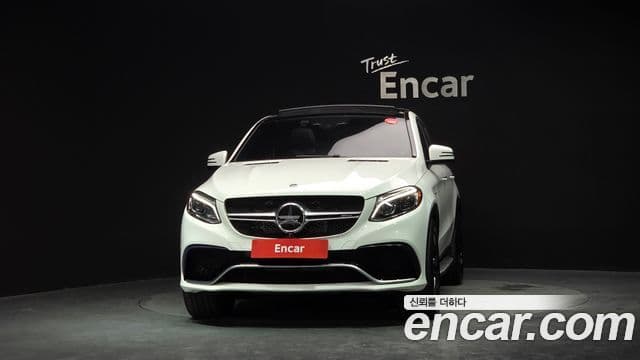 Mercedes-Benz GLE-Class 2019 — ფოტო 3/20