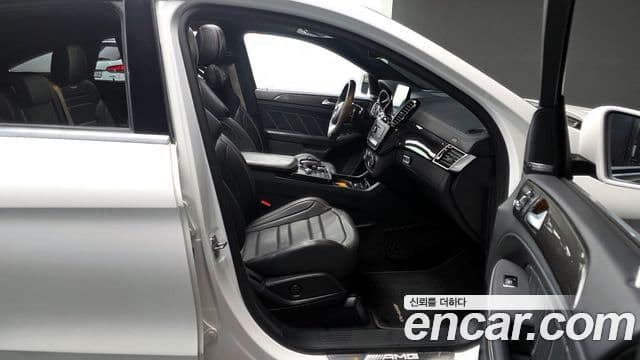 Mercedes-Benz GLE-Class 2019 — ფოტო 11/20