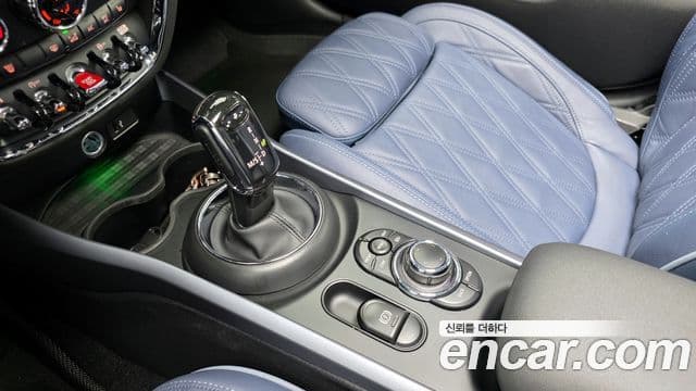 Mini Cooper S Clubman 2023 — Фото 9/20