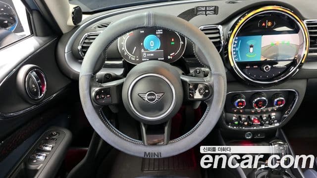 Mini Cooper S Clubman 2023 — Фото 13/20