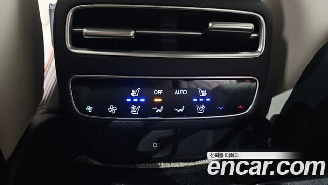 Genesis GV70 2024 — ფოტო 19/20