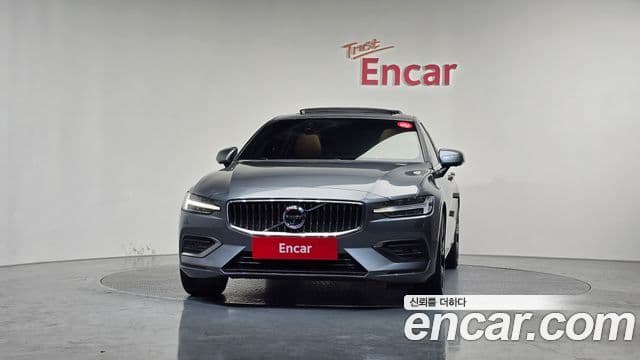 Volvo S60 2020 — Şəkil 3/20