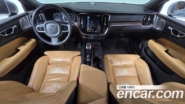 Volvo S60 2020 — Şəkil 7/20