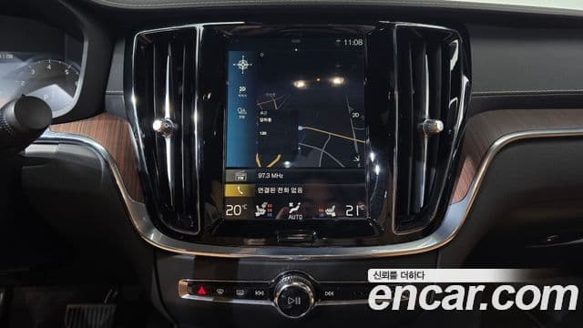 Volvo S60 2020 — фото 14 из 20