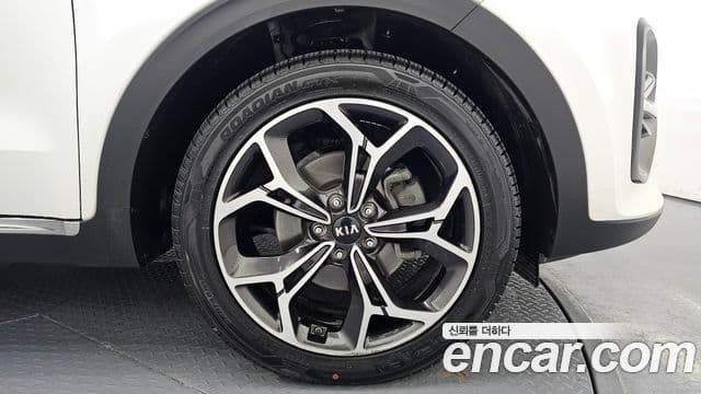 Kia Sportage The Bold 2020 — ფოტო 5/20