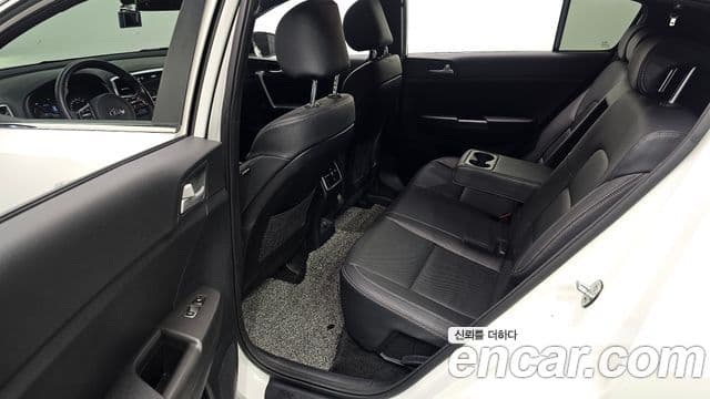 Kia Sportage The Bold 2020 — ფოტო 11/20