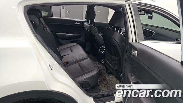 Kia Sportage The Bold 2020 — фото 12 из 20
