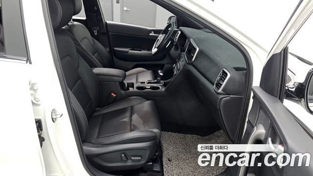 Kia Sportage The Bold 2020 — ფოტო 13/20