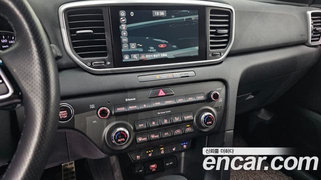 Kia Sportage The Bold 2020 — ფოტო 16/20