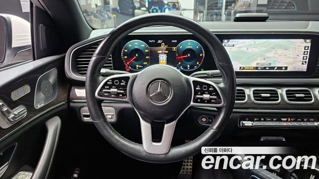 Mercedes-Benz GLE-Class 2020 — Şəkil 14/20