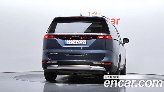 Kia Carnival 2023 — Şəkil 4/20