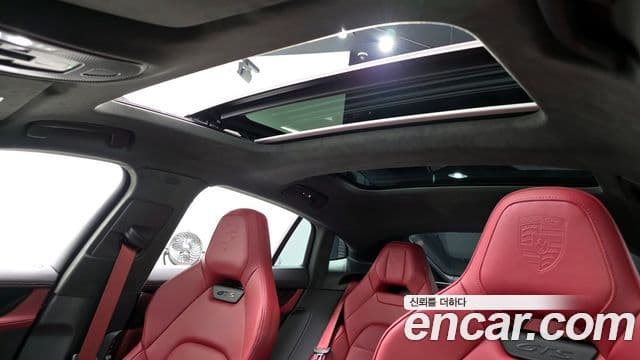 Porsche Panamera 2025 — Şəkil 18/20