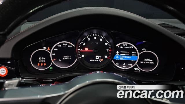 Porsche Cayenne 2022 — Şəkil 12/20