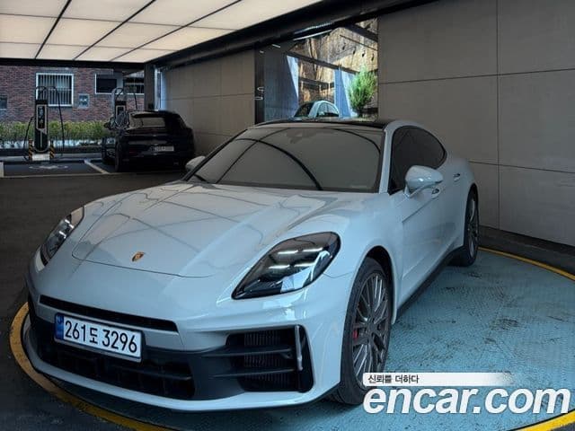 Porsche Panamera 2025 — ფოტო 1/13