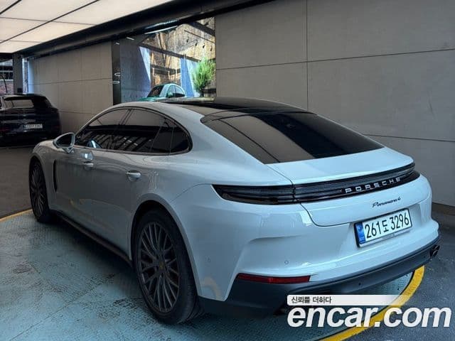 Porsche Panamera 2025 — ფოტო 12/13