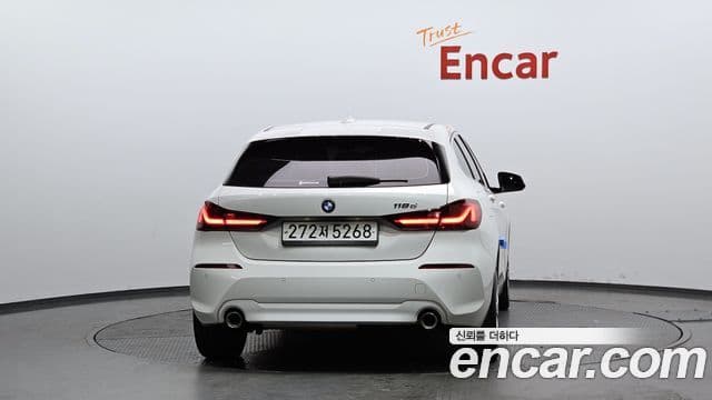 BMW 1 Series 2020 — Photo 10/20