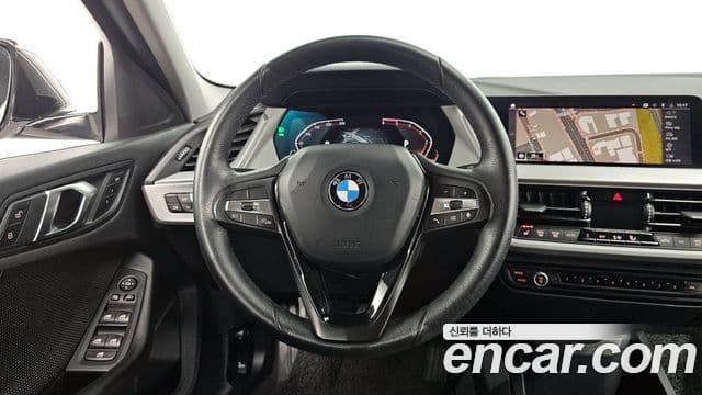 BMW 1 Series 2020 — Photo 12/20