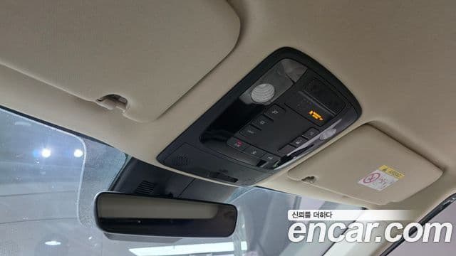 Kia Carnival 2021 — Şəkil 17/20