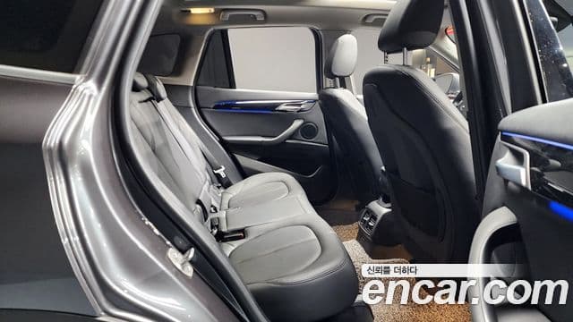BMW X1 2022 — ფოტო 12/20