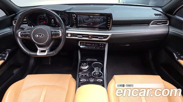 Kia K5 2020 — ფოტო 7/20