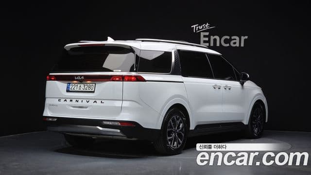 Kia Carnival, 2023
