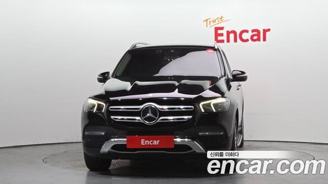 Mercedes-Benz GLE-Class 2019 — ფოტო 16/20