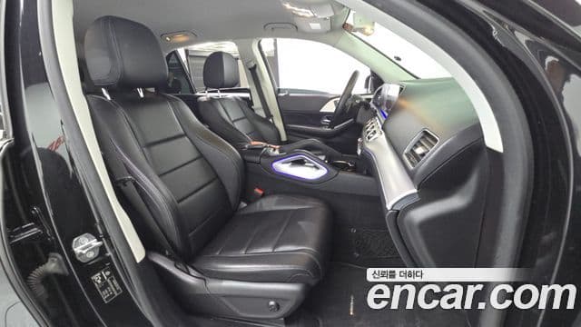 Mercedes-Benz GLE-Class 2019 — ფოტო 4/20