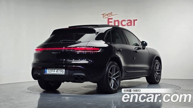 Porsche Macan 2022 — Photo 13/20