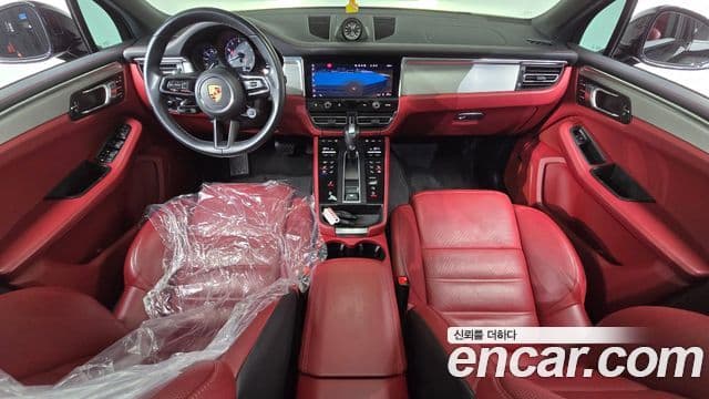 Porsche Macan 2022 — Photo 5/20