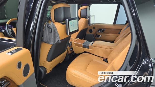 Land Rover Range Rover 2020 — Photo 15/20
