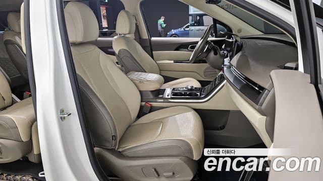 Kia Carnival 2021 — Şəkil 10/20