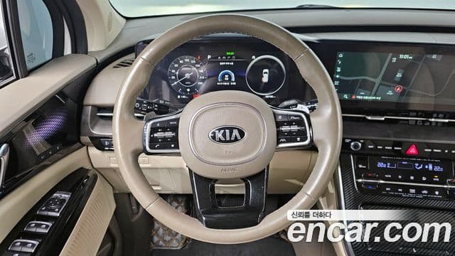 Kia Carnival 2021 — Şəkil 13/20