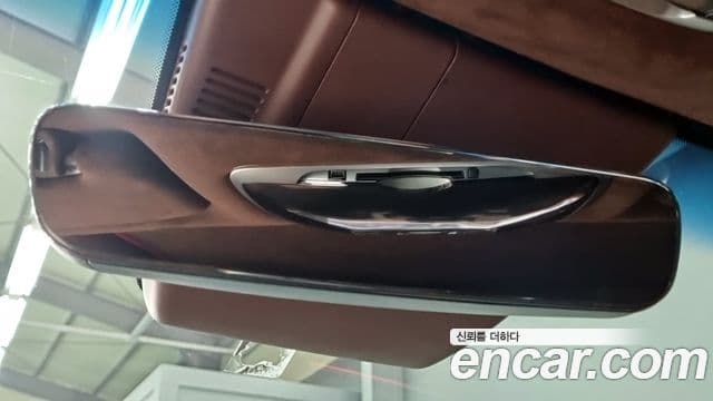 Genesis G90 2023 — Photo 18/18