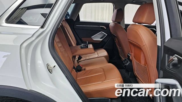Audi Q3 2023 — ფოტო 12/20