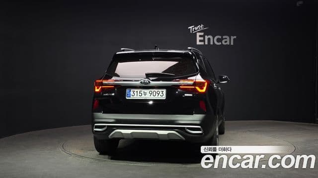 Kia Seltos 2021 — ფოტო 4/20