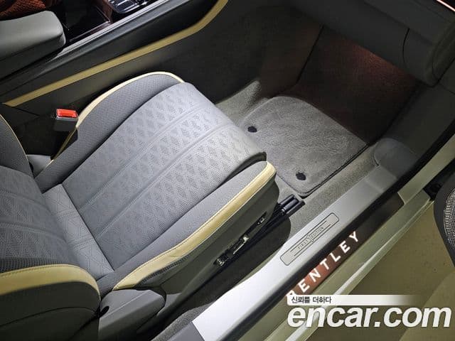 Bentley Continental GT 2025 — Photo 20/20