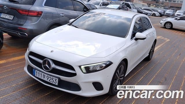 Mercedes-Benz A-Class 2022 — Şəkil 10/20