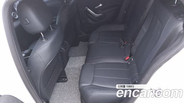 Mercedes-Benz A-Class 2022 — Şəkil 8/20
